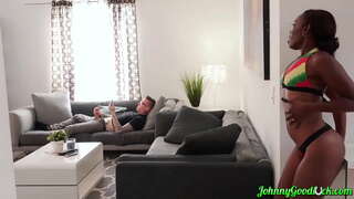 Міжрасовий Секс З Милою Негритянкою Красунею