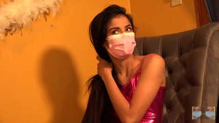 ���ෙස් ඇරැඹී, ඔහුගේ කුකුළා