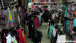 Blondie نوجوانوں ہیلی ہکم مرگا چوسنے کی عادت اور اس کے بھاڑ میں جاؤ بیتہاشا ایک ہی وقت میں