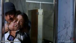 كبير الثدي سمراء الاحتياطي الفيدرالي وكيل كريسي لين يتم التقاطها من قبل الجنائية زاندر غراب في حبل العبودية يحصل كس الحمار استغل من قبل له زب كبير