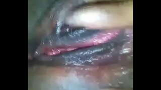 ���റ്റൊരു കിളുന്തുപയ്യന് നിന്ന് pucha ഇതിനകം തുറന്ന