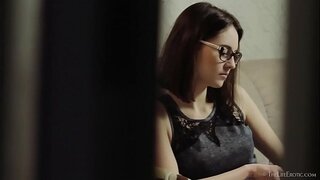 Tina M bespioneren Sade Mare