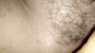 Bajingan bojoku ing bokong, lan driji ing dheweke pus. Kita pus rampung.