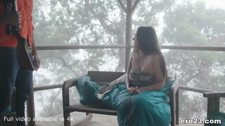 Esmer Yürüyüşçü verandada becerdin