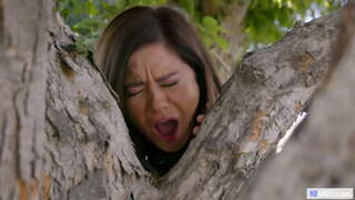 Лесбійський Секс Утрьох на відкритому повітрі