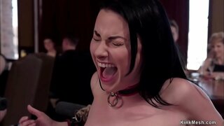 سر غلام Veruca جیمز ہدایت غلام ٹرینی سبرینا بینکوں کی خدمت کے لئے slut اور وہ مشکل بھاڑ میں جاؤ اور جمع کرانے میں اوپری منزل ننگا ناچ ، لطف پارٹی