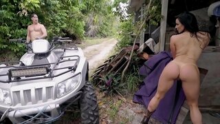 BANGBROS - Amazing Collection Of Babes Porn അഭിനേതാക്കള് Smokin' ഹോട്ട് പിള്ള കേന്ദ്ര മോഹിക്കരുതു (1 of 3)