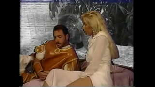 This blonde slut വിക്ടോറിയ പാരീസ് എങ്ങനെ അറിയുന്നു സന്തോഷം അവളുടെ പങ്കാളി